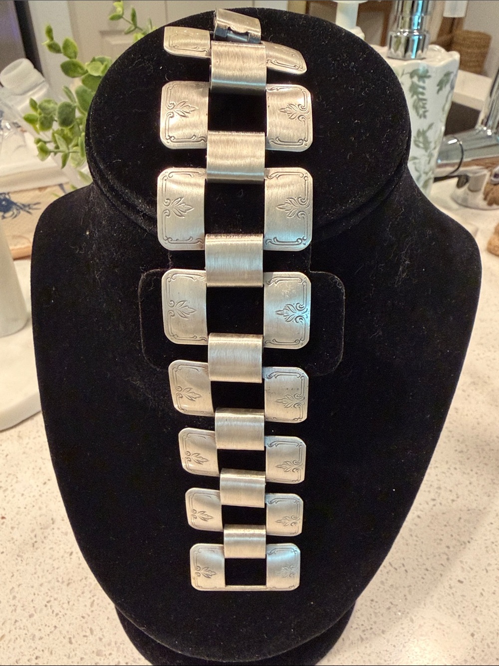 Vintage Sarah Coventry Signed Wide Silver Tone Woven Beaded Mesh Bracelet